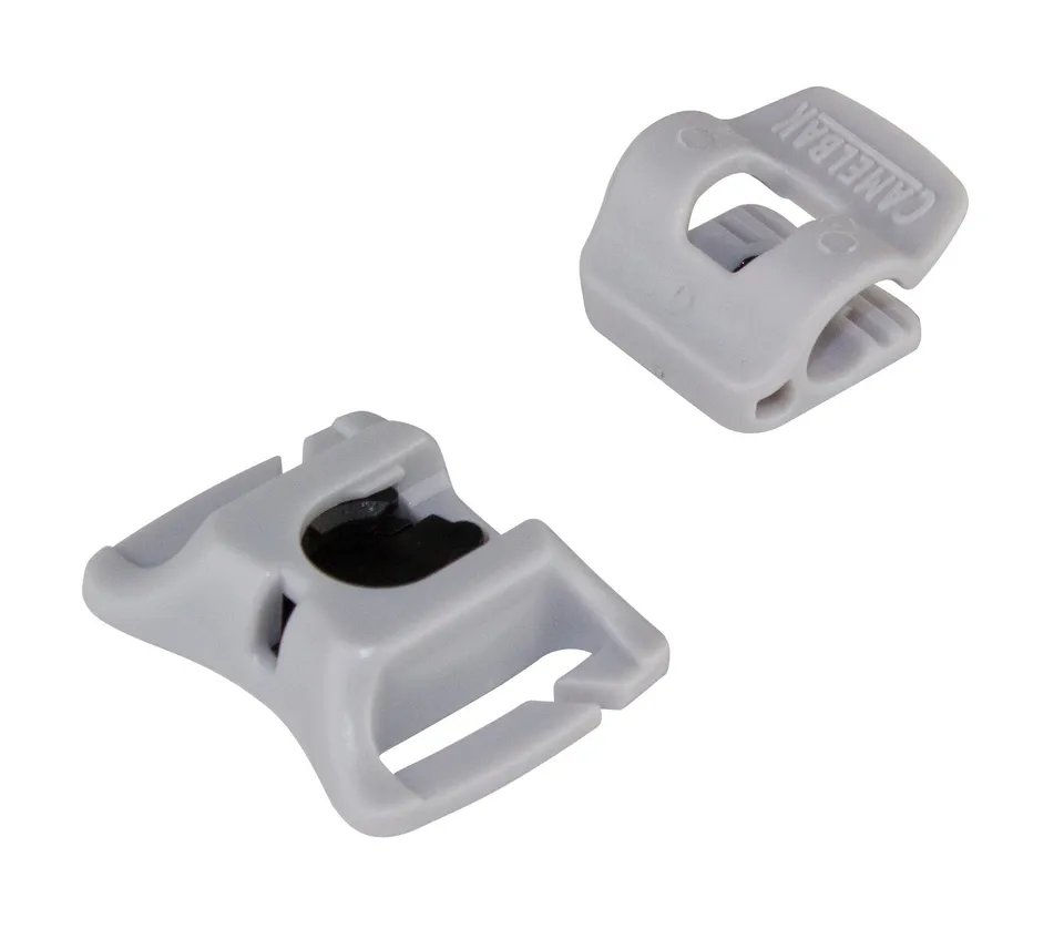 camelbak-blocco-per-tubo-magnetico-per-zaino-idrico image 1