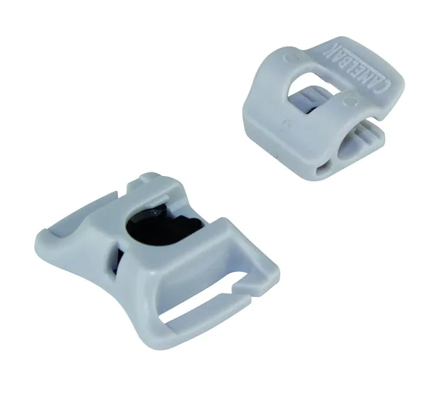 camelbak-gancio-magnetico-per-tubo-1256001000-accessorio-idratazione-universale image 1