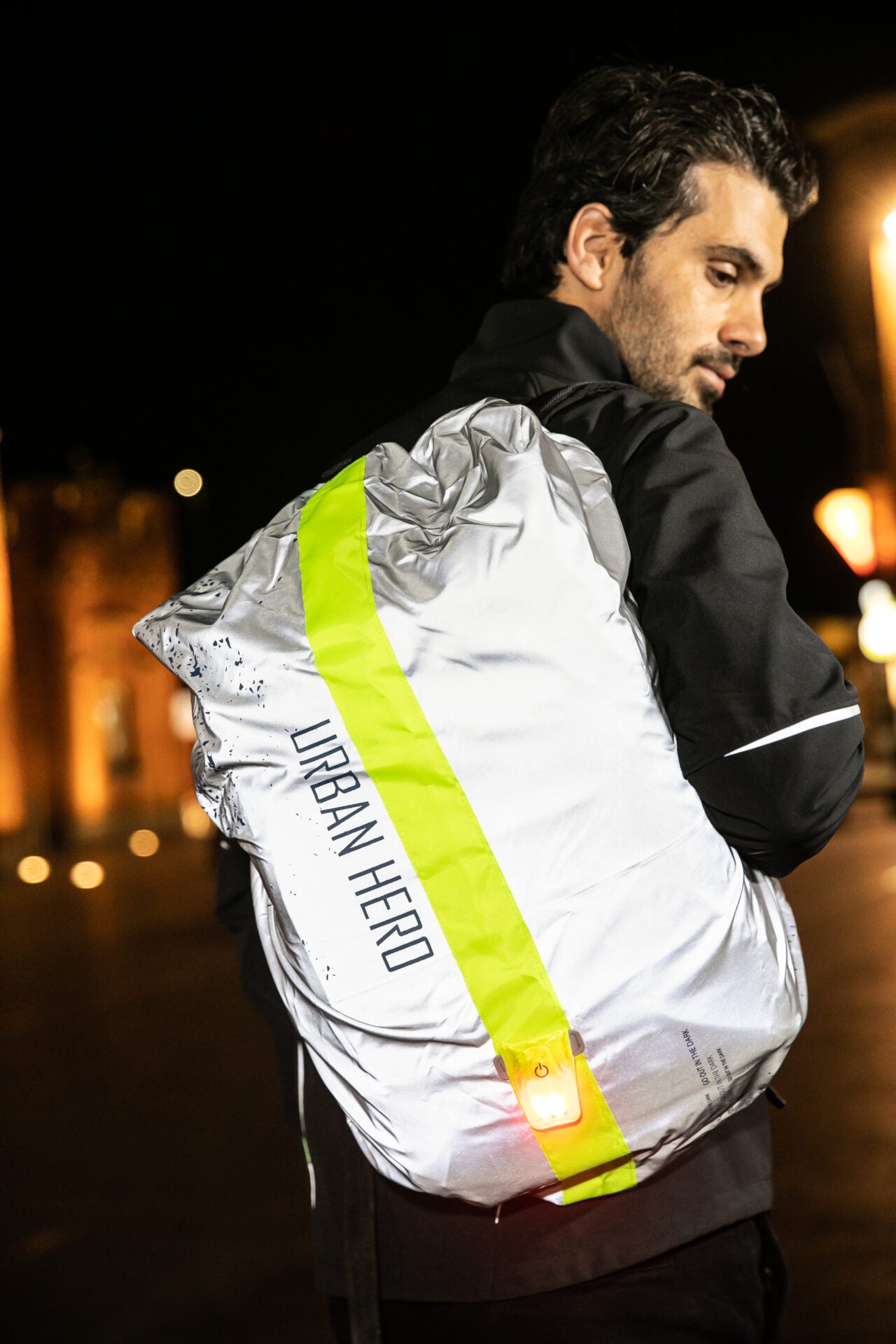 wowow-bag-cover-urban-hero-full-reflective-coprizaino-riflettente-per-zaino-30-3 image 2