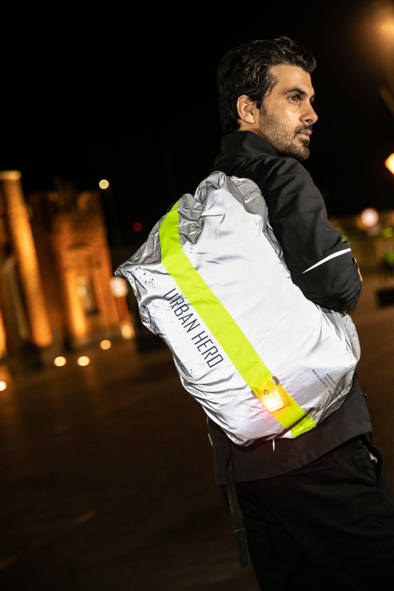 wowow-bag-cover-urban-hero-full-reflective-coprizaino-riflettente-per-zaino-30-3 image 3