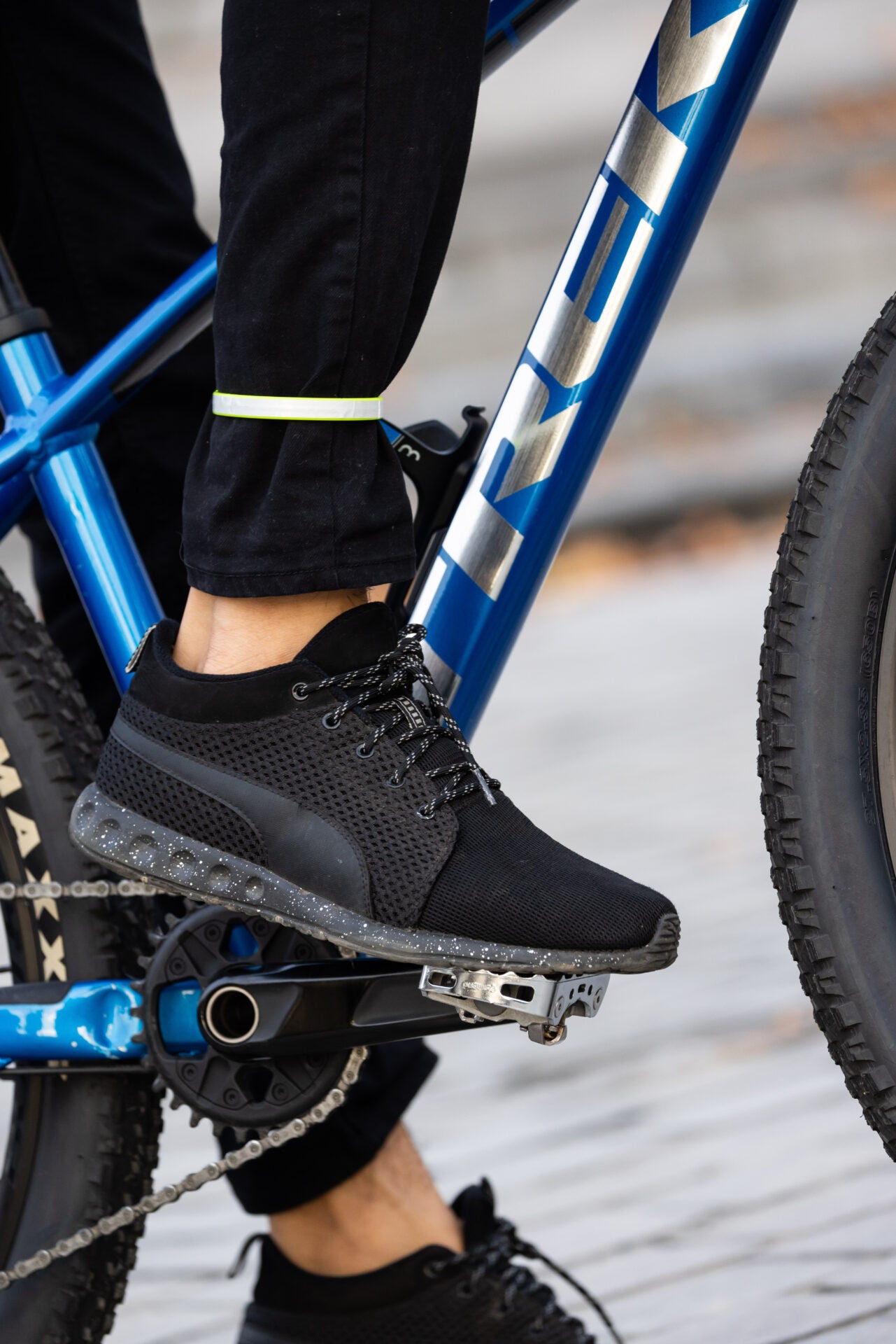 wowow-fermapantaloni-per-bici-clip-fluorescenti-con-riflettenti-3m image 3