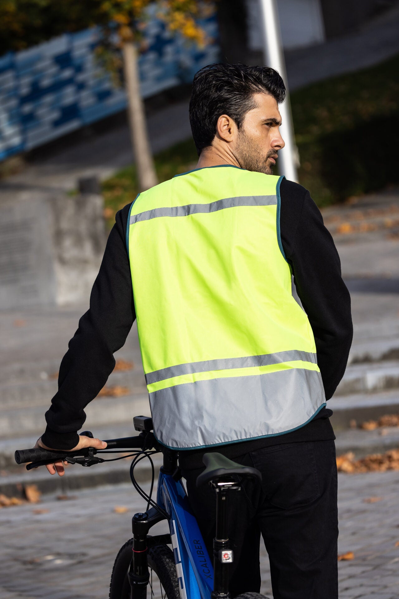 wowow-amsterdam-giacca-gialla-fluorescente-riflettente-per-ciclismo-urbano image 4