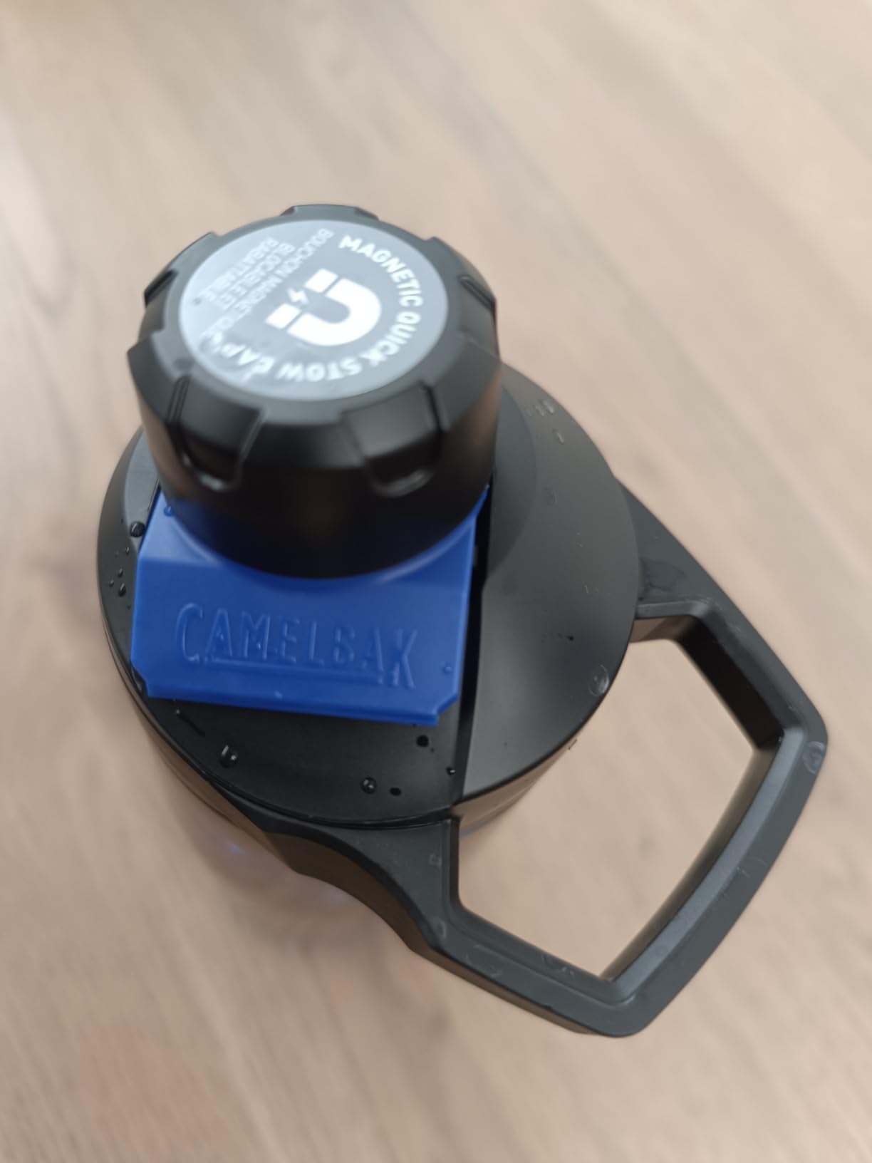 Pratico e magnetico