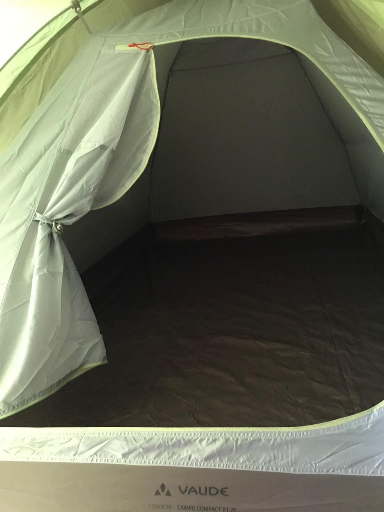 Buona tenda per il campeggio