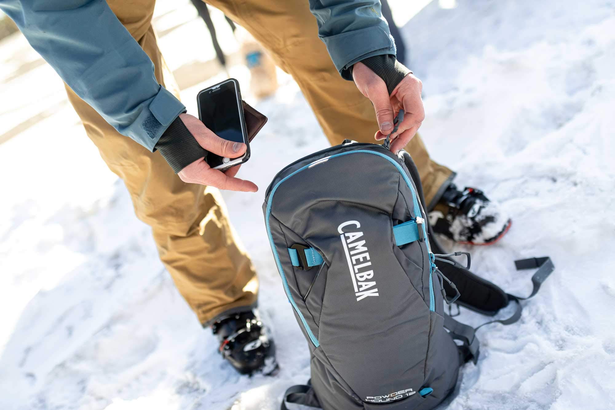 camelbak-powderhound-zaino-idratazione-invernale-grafite-blu-adriatico image 5
