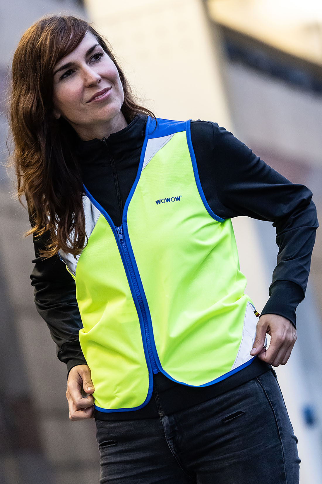giacca-urbana-wowow-breezie-jacket-gialla-fluorescente-riflettente image 4