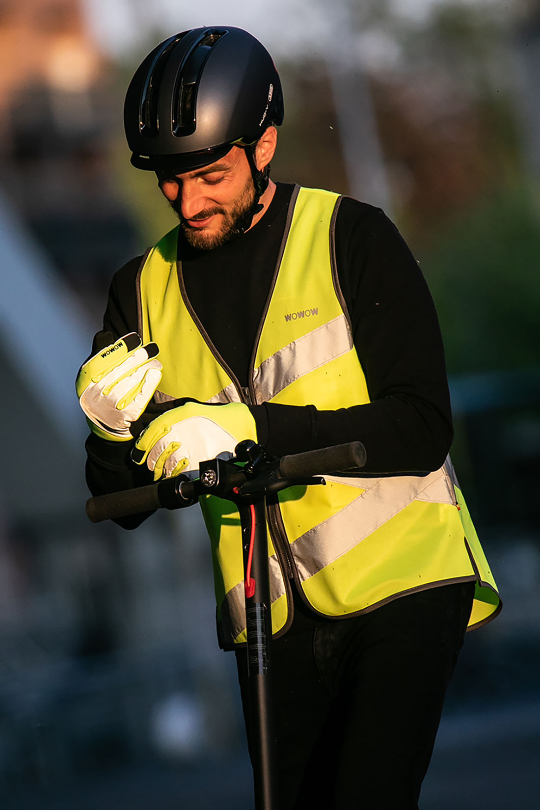 wowow-crossroad-giacca-gialla-fluorescente-collezione-urbana image 4