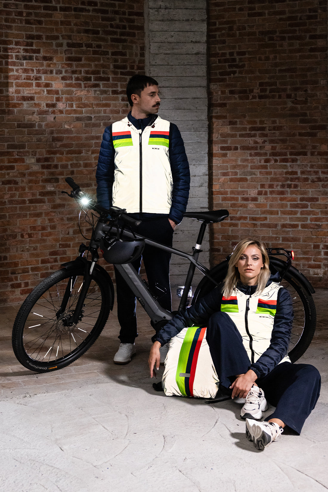 giacca-riflettente-wowow-finalist-total-reflect-per-ciclisti-urbani image 3