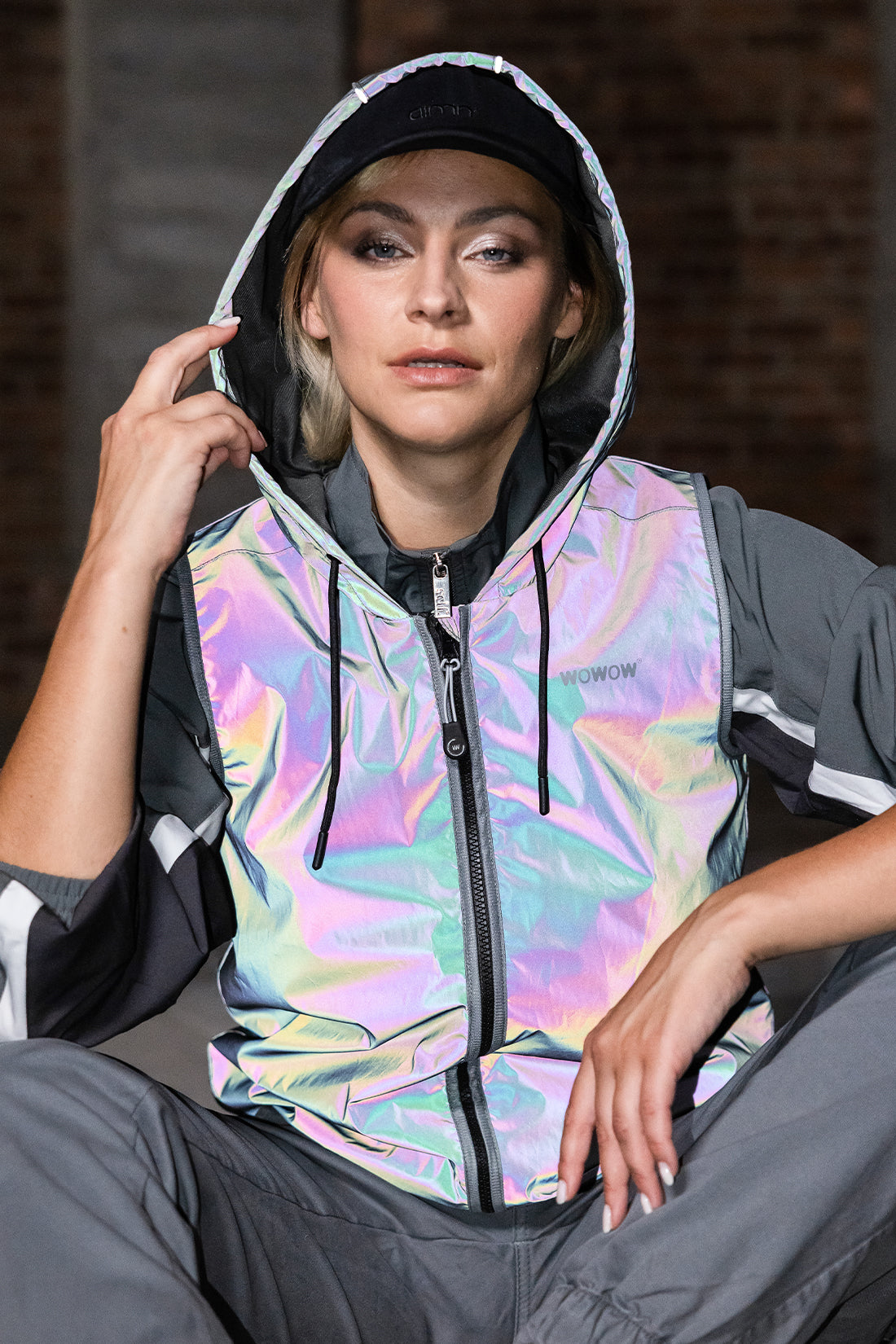 wowow-lumeo-jacket-rainbow-giacca-riflettente-con-effetto-iridescente image 8