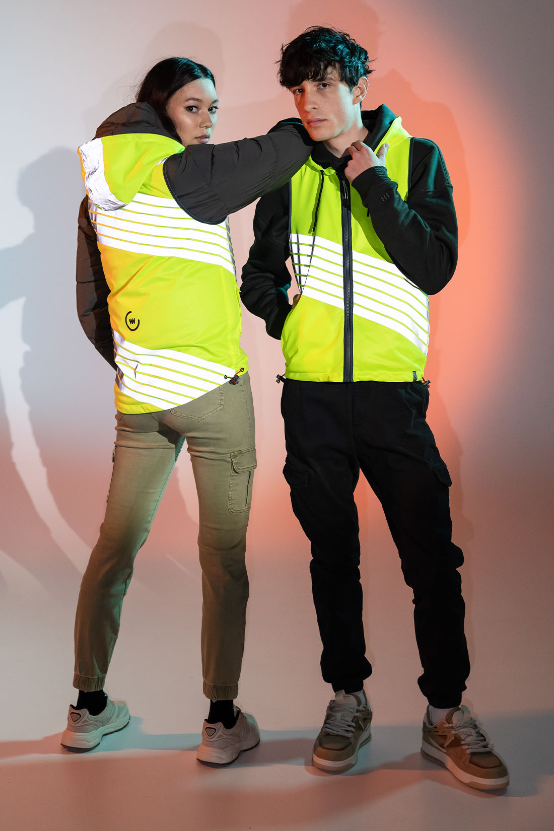 giacca-riflettente-wowow-three-sixty-giallo-fluorescente-per-pendolari-urbani image 3